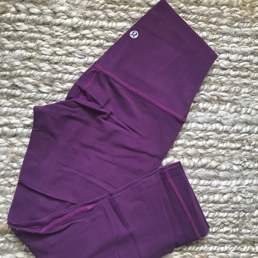 NWOT. Lululemon align crop size 2